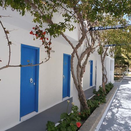Lagada Beach Hotel Adámasz Kültér fotó
