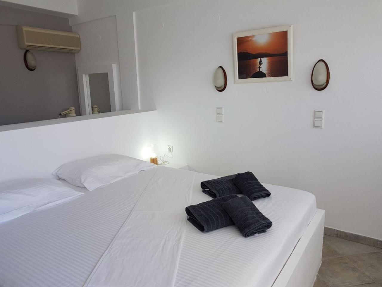 Lagada Beach Hotel Adámasz Kültér fotó