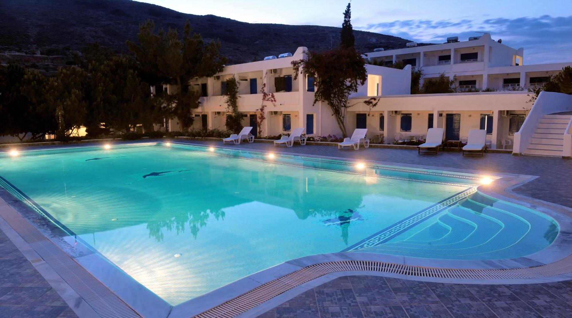 Lagada Beach Hotel Adámasz Kültér fotó