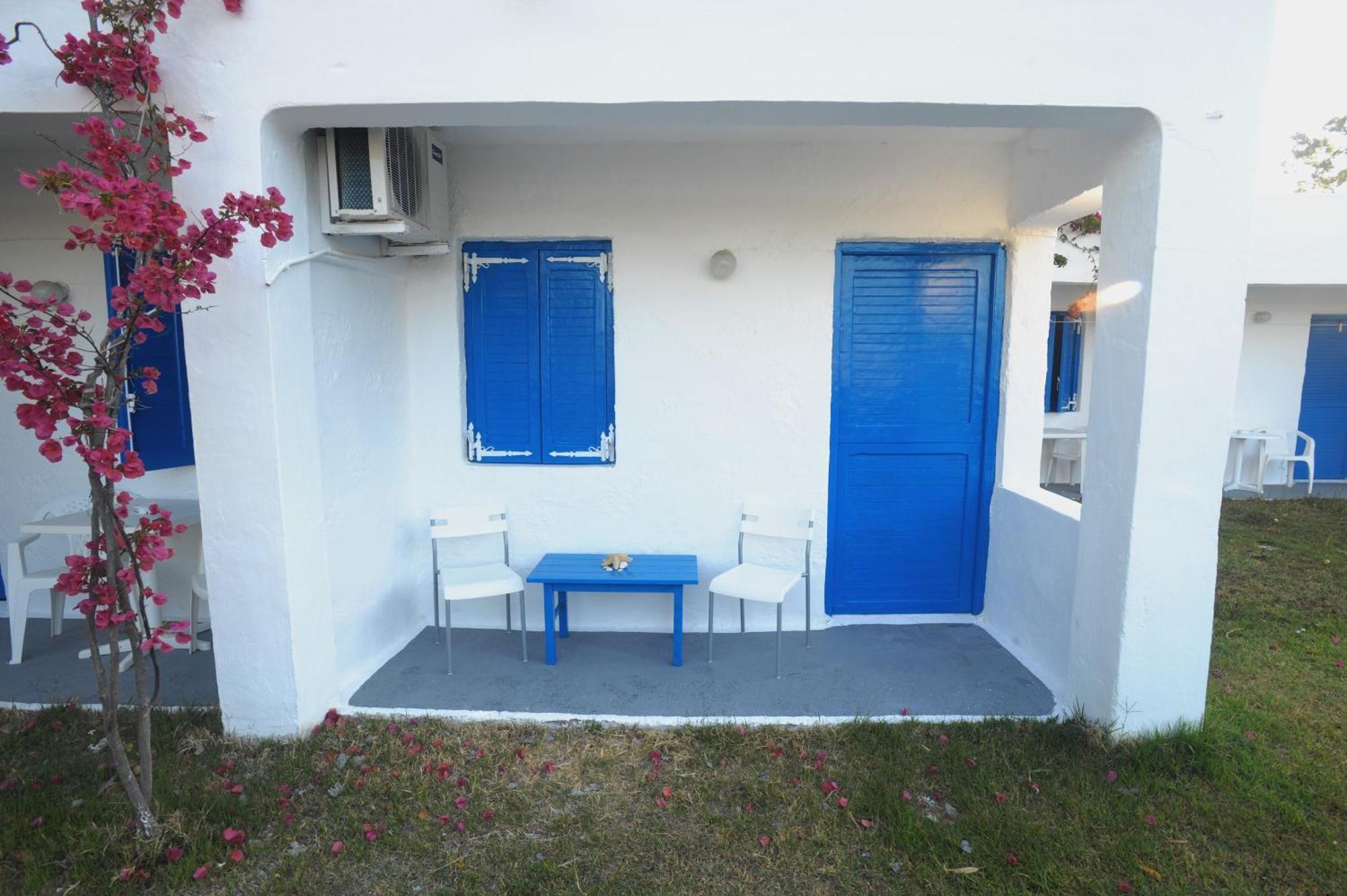 Lagada Beach Hotel Adámasz Kültér fotó