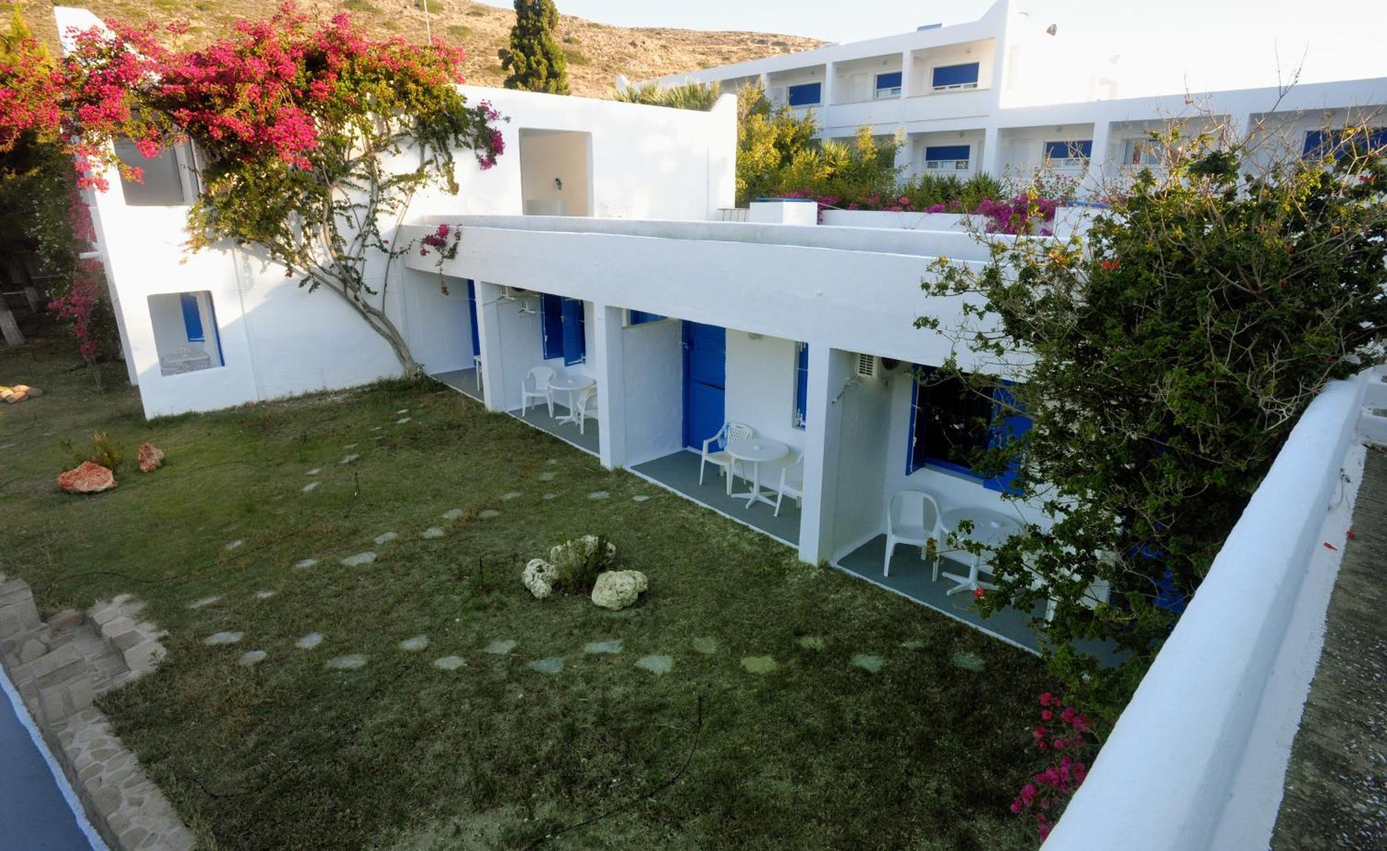 Lagada Beach Hotel Adámasz Kültér fotó