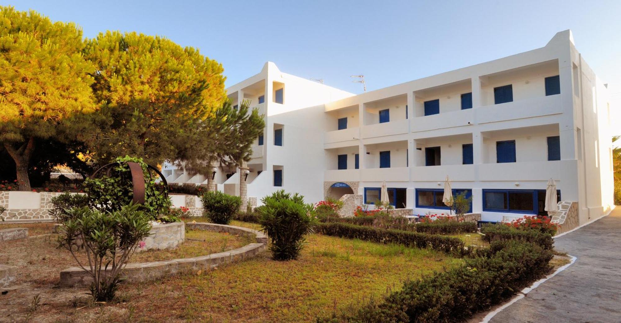 Lagada Beach Hotel Adámasz Kültér fotó